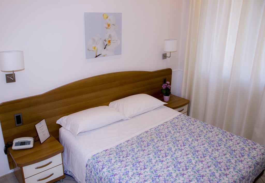 Hotel Ristorante Sbranetta Rozzano Kültér fotó